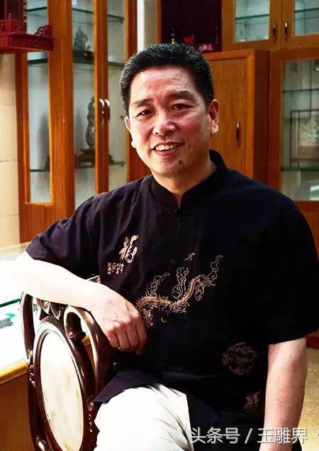 江西翡翠冰种飘花原石,飘花棉翡翠原石-第13张图片-翡翠网 江西翡翠冰种飘花原石,飘花棉翡翠原石-第13张图片-翡翠网