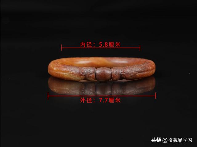 故宫双龙戏珠手镯翡翠手镯雕刻双龙戏珠-第2张图片-翡翠网 故宫双龙戏珠手镯翡翠手镯雕刻双龙戏珠-第2张图片-翡翠网