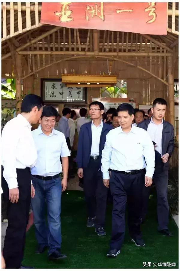 破天一剑翡翠原石,翡翠的原石在哪里-第14张图片-翡翠网 破天一剑翡翠原石,翡翠的原石在哪里-第14张图片-翡翠网