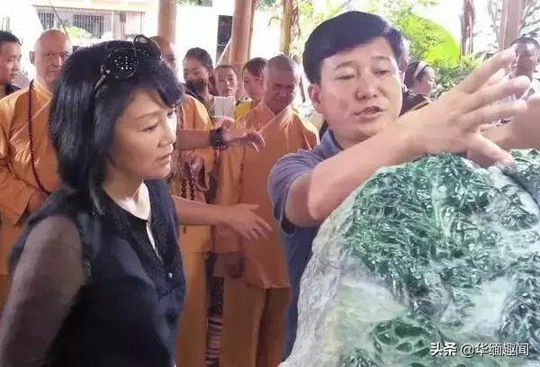 破天一剑翡翠原石,翡翠的原石在哪里-第20张图片-翡翠网 破天一剑翡翠原石,翡翠的原石在哪里-第20张图片-翡翠网