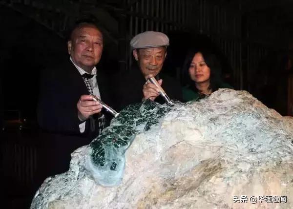 破天一剑翡翠原石,翡翠的原石在哪里-第21张图片-翡翠网 破天一剑翡翠原石,翡翠的原石在哪里-第21张图片-翡翠网