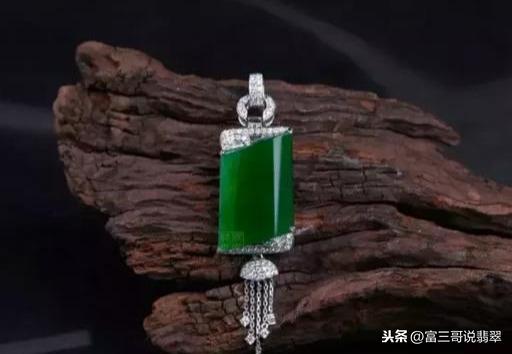 满绿翡翠知识翡翠冰种满绿-第3张图片-翡翠网 满绿翡翠知识翡翠冰种满绿-第3张图片-翡翠网