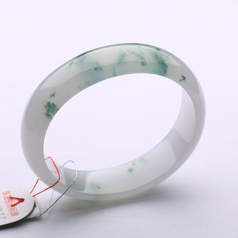 翡翠贵妃镯价格,A货翡翠手镯价格-第1张图片-翡翠网 翡翠贵妃镯价格,A货翡翠手镯价格-第1张图片-翡翠网