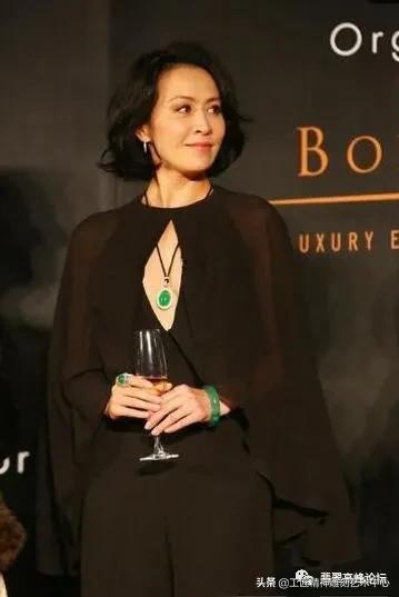 翡翠原石包浆皮知识游戏春晚翡翠知识-第7张图片-翡翠网 翡翠原石包浆皮知识游戏春晚翡翠知识-第7张图片-翡翠网