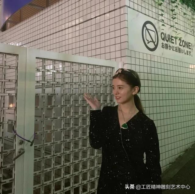 翡翠原石包浆皮知识游戏春晚翡翠知识-第12张图片-翡翠网 翡翠原石包浆皮知识游戏春晚翡翠知识-第12张图片-翡翠网