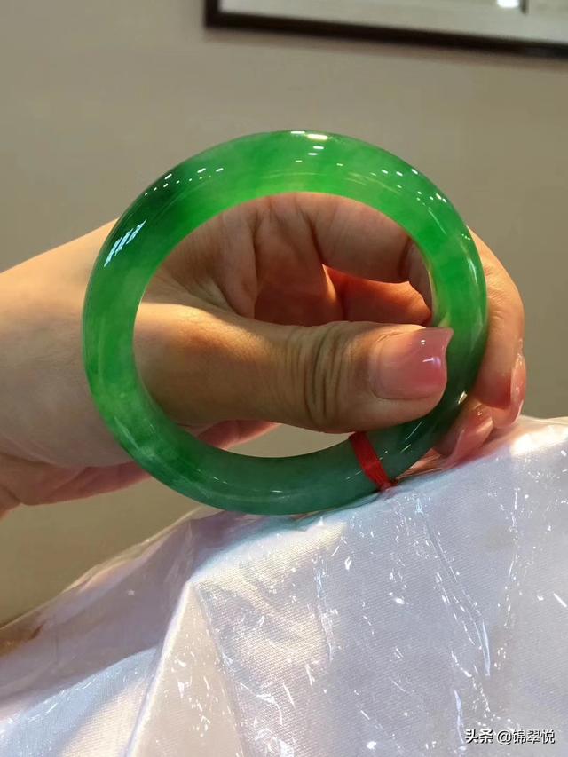 翡翠结晶颗粒图片翡翠手镯果绿色里面有白色结晶体-第2张图片-翡翠网 翡翠结晶颗粒图片翡翠手镯果绿色里面有白色结晶体-第2张图片-翡翠网