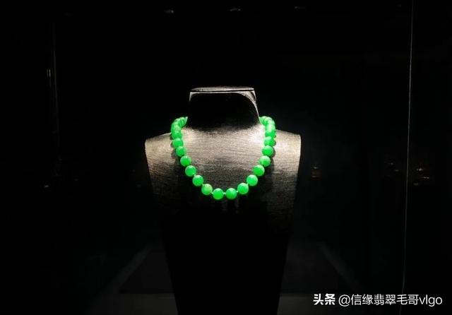 翡翠a货吊坠500元贵吗,好翡翠项链价格-第13张图片-翡翠网 翡翠a货吊坠500元贵吗,好翡翠项链价格-第13张图片-翡翠网