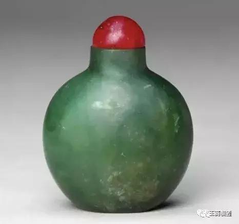 翡翠背后可以刻人名字吗,刻翡翠知识新青年素材-第10张图片-翡翠网 翡翠背后可以刻人名字吗,刻翡翠知识新青年素材-第10张图片-翡翠网