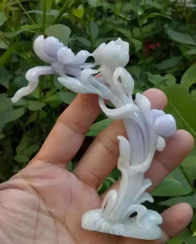 自己怎么加工翡翠原石小挂件湖北翡翠原石挂件-第4张图片-翡翠网 自己怎么加工翡翠原石小挂件湖北翡翠原石挂件-第4张图片-翡翠网