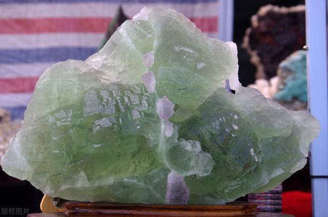 翡翠各场口原石特点及图片,翡翠原石的场口介绍-第5张图片-翡翠网 翡翠各场口原石特点及图片,翡翠原石的场口介绍-第5张图片-翡翠网