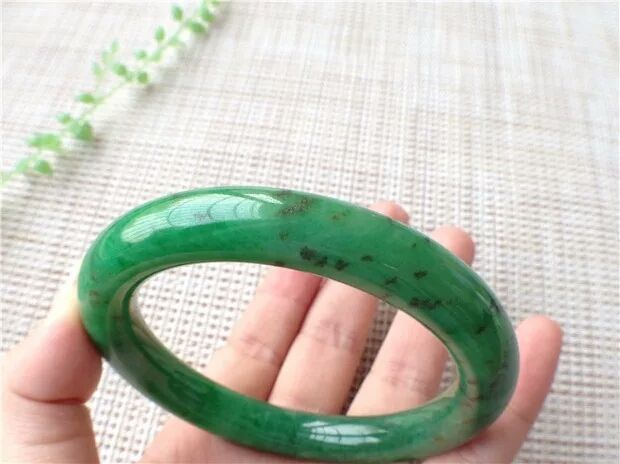 关于4466的翡翠手镯怎么样的信息-第2张图片-翡翠网 关于4466的翡翠手镯怎么样的信息-第2张图片-翡翠网