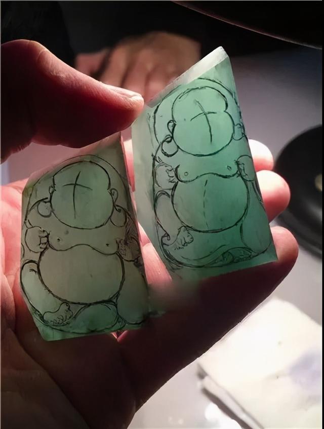 真正老蓝水翡翠,老蓝水翡翠的价格-第11张图片-翡翠网 真正老蓝水翡翠,老蓝水翡翠的价格-第11张图片-翡翠网