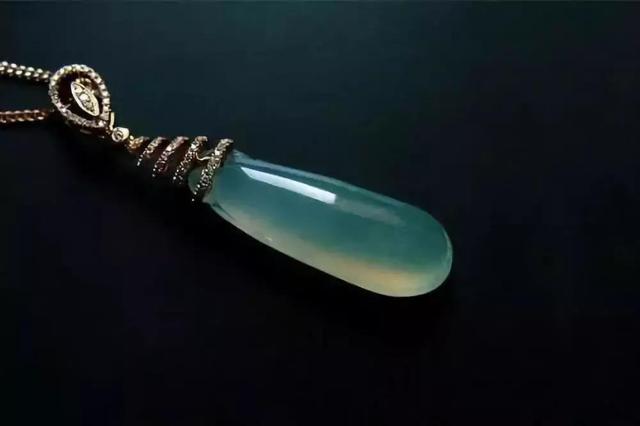 真正老蓝水翡翠,老蓝水翡翠的价格-第19张图片-翡翠网 真正老蓝水翡翠,老蓝水翡翠的价格-第19张图片-翡翠网