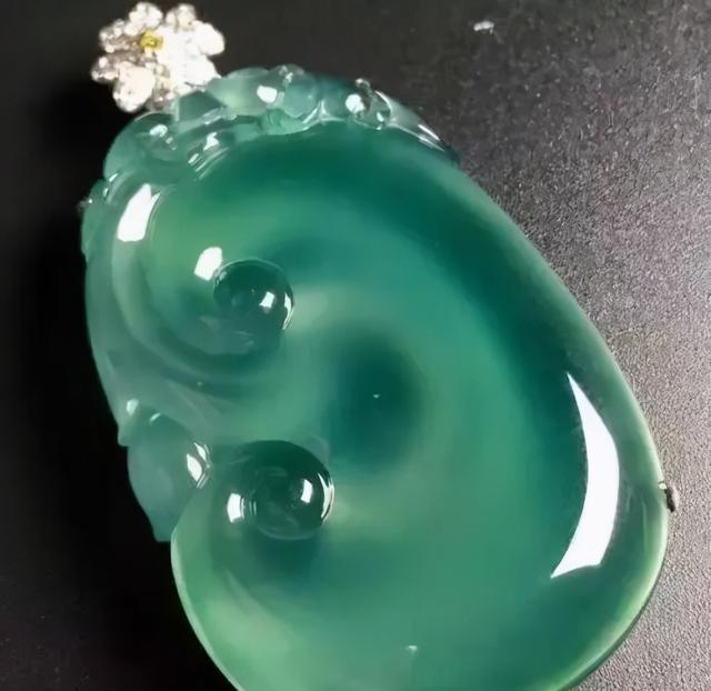 真正老蓝水翡翠,老蓝水翡翠的价格-第30张图片-翡翠网 真正老蓝水翡翠,老蓝水翡翠的价格-第30张图片-翡翠网