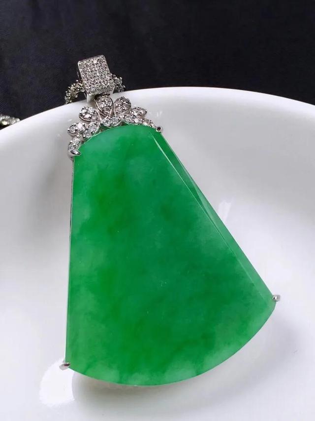 危地马拉翡翠的颜色危地马拉翡翠知识科普-第1张图片-翡翠网