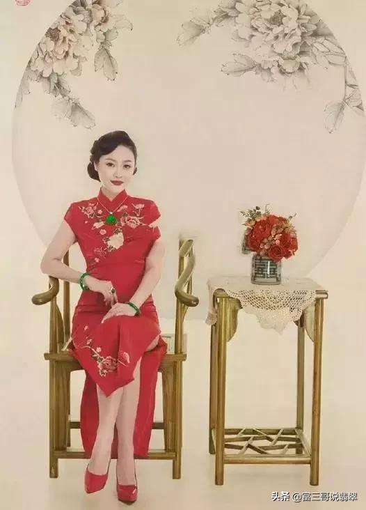 十大翡翠玉镯品牌翡翠手镯5个品牌-第1张图片-翡翠网 十大翡翠玉镯品牌翡翠手镯5个品牌-第1张图片-翡翠网