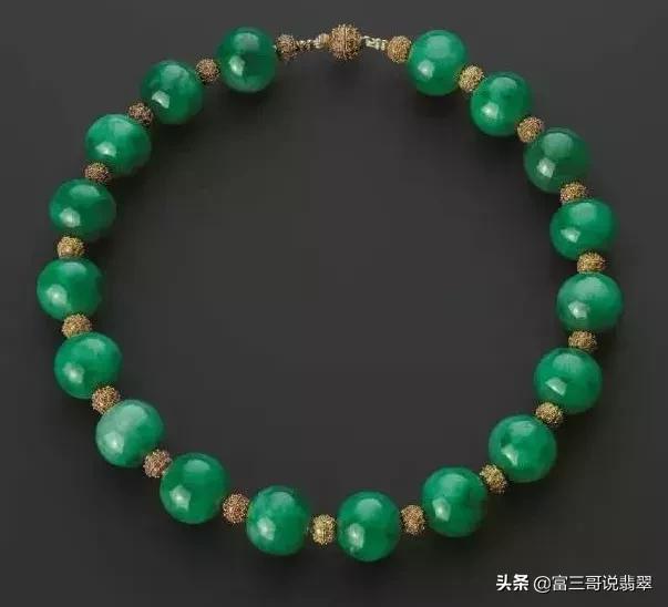 十大翡翠玉镯品牌翡翠手镯5个品牌-第4张图片-翡翠网 十大翡翠玉镯品牌翡翠手镯5个品牌-第4张图片-翡翠网