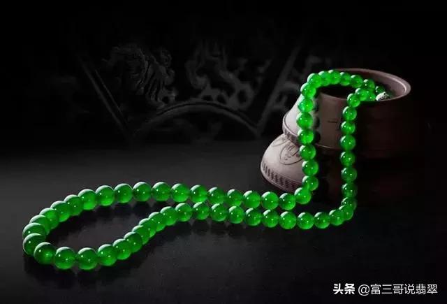 十大翡翠玉镯品牌翡翠手镯5个品牌-第8张图片-翡翠网 十大翡翠玉镯品牌翡翠手镯5个品牌-第8张图片-翡翠网