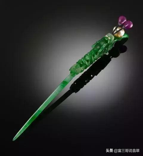 十大翡翠玉镯品牌翡翠手镯5个品牌-第12张图片-翡翠网 十大翡翠玉镯品牌翡翠手镯5个品牌-第12张图片-翡翠网