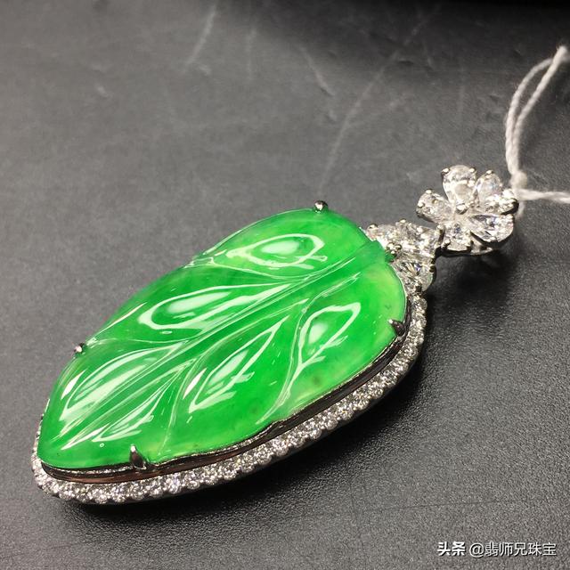 冷翡翠知识翡翠冬天带不会冷吗-第7张图片-翡翠网 冷翡翠知识翡翠冬天带不会冷吗-第7张图片-翡翠网