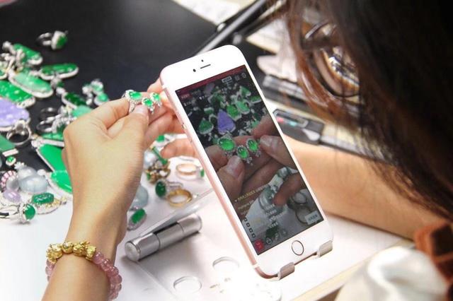 翡翠手镯翻新的价格翡翠玉镯价格-第4张图片-翡翠网 翡翠手镯翻新的价格翡翠玉镯价格-第4张图片-翡翠网