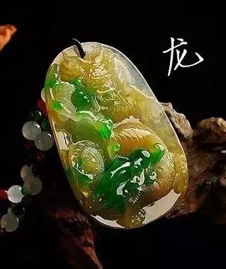 翡翠寓意知识讲解女人戴翡翠手镯的寓意-第76张图片-翡翠网