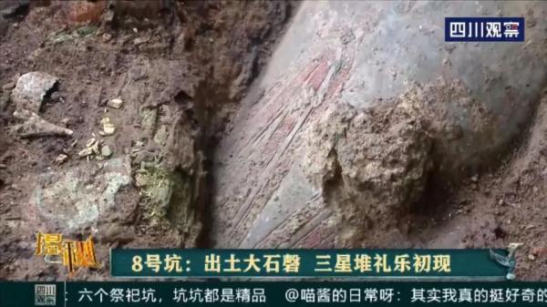 纯白翡翠手镯带点黄聚宝盆真假翡翠手镯-第14张图片-翡翠网 纯白翡翠手镯带点黄聚宝盆真假翡翠手镯-第14张图片-翡翠网