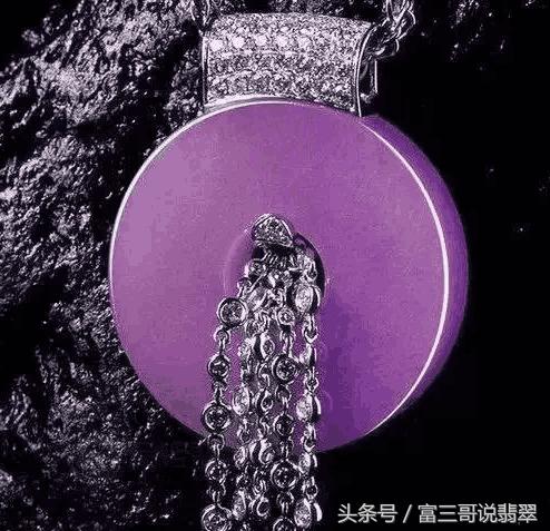 翡翠带黄好不好,翡翠手镯里边有黄点-第4张图片-翡翠网 翡翠带黄好不好,翡翠手镯里边有黄点-第4张图片-翡翠网