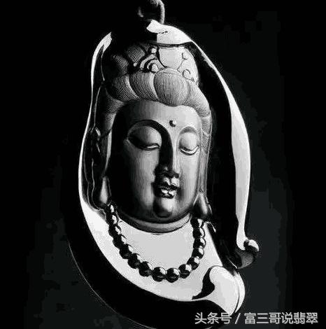 翡翠带黄好不好,翡翠手镯里边有黄点-第13张图片-翡翠网 翡翠带黄好不好,翡翠手镯里边有黄点-第13张图片-翡翠网