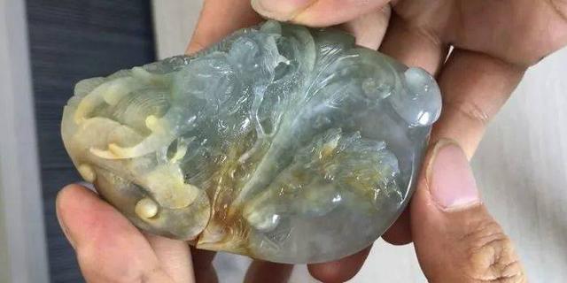 怎么选翡翠原石摩西沙翡翠原石-第8张图片-翡翠网 怎么选翡翠原石摩西沙翡翠原石-第8张图片-翡翠网