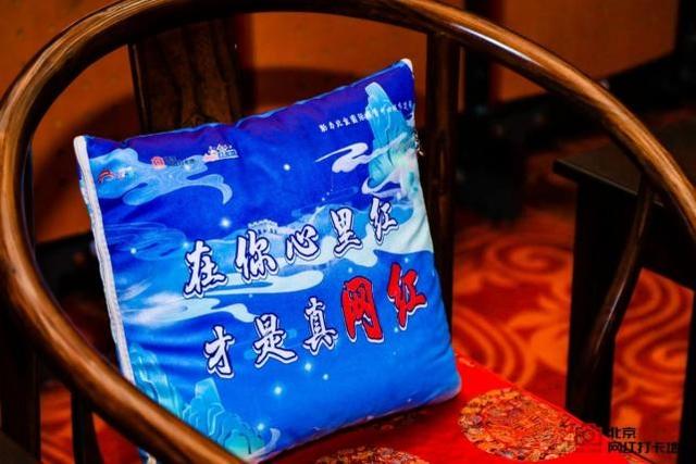 在新青年上发表,滕翡翠知识新青年编辑部-第4张图片-翡翠网