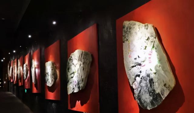 深圳哪里有翡翠原石,翡翠原石在哪里会收购-第10张图片-翡翠网 深圳哪里有翡翠原石,翡翠原石在哪里会收购-第10张图片-翡翠网