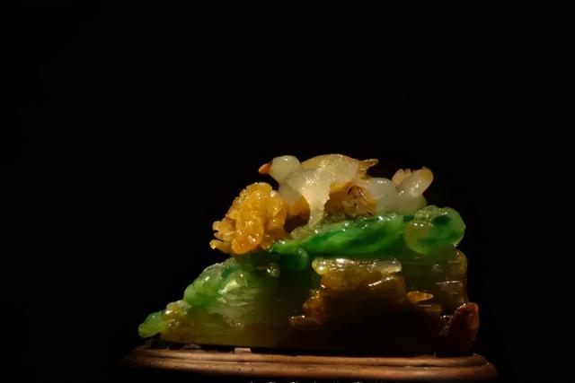 深圳哪里有翡翠原石,翡翠原石在哪里会收购-第15张图片-翡翠网 深圳哪里有翡翠原石,翡翠原石在哪里会收购-第15张图片-翡翠网