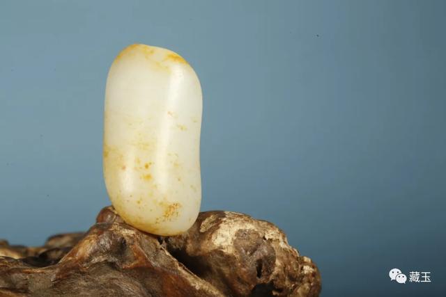 洒金的翡翠原石翡翠杂质与洒金-第1张图片-翡翠网 洒金的翡翠原石翡翠杂质与洒金-第1张图片-翡翠网