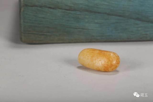 洒金的翡翠原石翡翠杂质与洒金-第7张图片-翡翠网 洒金的翡翠原石翡翠杂质与洒金-第7张图片-翡翠网