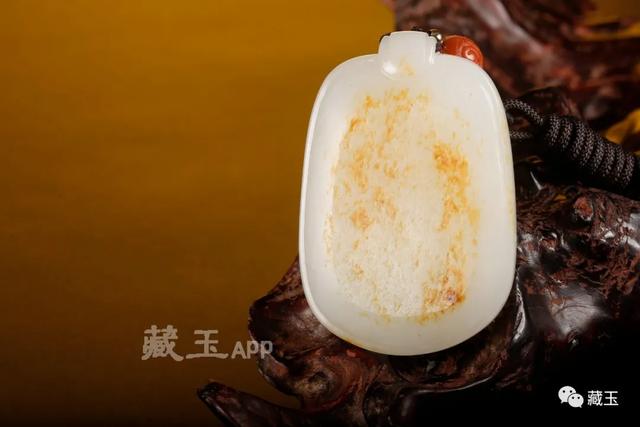 洒金的翡翠原石翡翠杂质与洒金-第24张图片-翡翠网 洒金的翡翠原石翡翠杂质与洒金-第24张图片-翡翠网