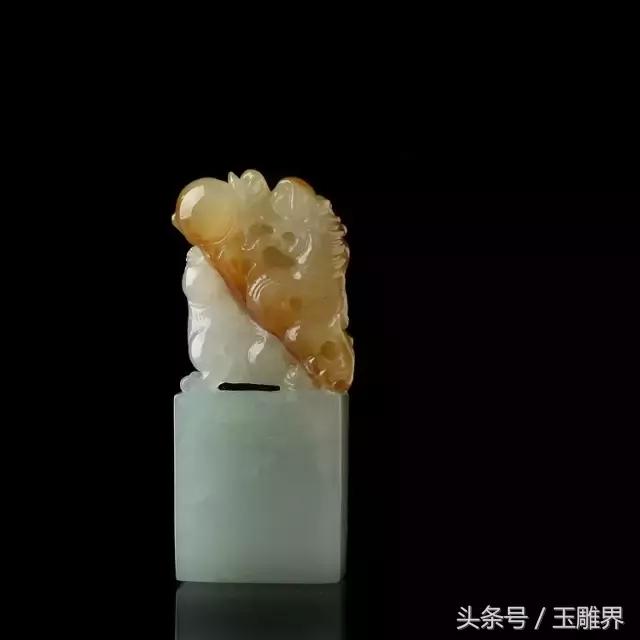 飘花翡翠镯子如何挑选黄翡飘花翡翠手镯介绍-第11张图片-翡翠网 飘花翡翠镯子如何挑选黄翡飘花翡翠手镯介绍-第11张图片-翡翠网