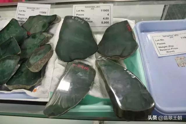 缅甸很多翡翠原石吗,缅甸公盘翡翠原石做了什么-第12张图片-翡翠网 缅甸很多翡翠原石吗,缅甸公盘翡翠原石做了什么-第12张图片-翡翠网