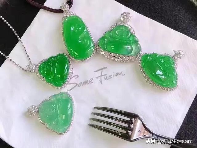 翡翠原石有几种青海翡翠原石-第5张图片-翡翠网 翡翠原石有几种青海翡翠原石-第5张图片-翡翠网