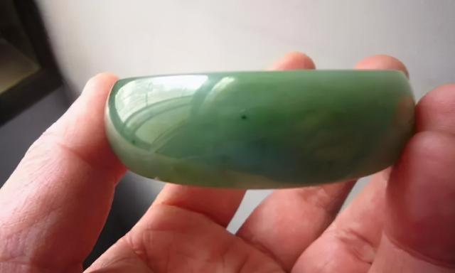 碧玉及翡翠原石图片玉石头原石图片-第18张图片-翡翠网 碧玉及翡翠原石图片玉石头原石图片-第18张图片-翡翠网