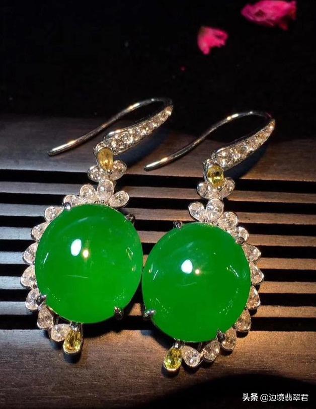 翡翠视频讲座视频大全翡翠知识视频教学-第7张图片-翡翠网 翡翠视频讲座视频大全翡翠知识视频教学-第7张图片-翡翠网