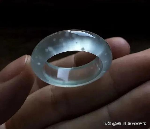 没雕刻的翡翠原石翡翠原石怎么雕刻-第3张图片-翡翠网 没雕刻的翡翠原石翡翠原石怎么雕刻-第3张图片-翡翠网