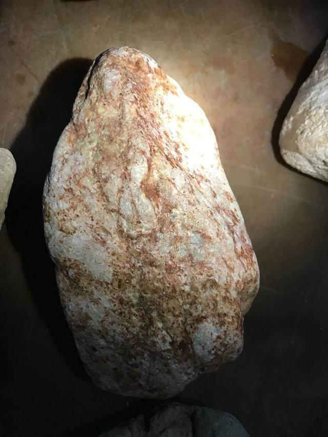 水翻砂水锈皮翡翠原石特征翡翠原石脱沙怎么看-第40张图片-翡翠网 水翻砂水锈皮翡翠原石特征翡翠原石脱沙怎么看-第40张图片-翡翠网