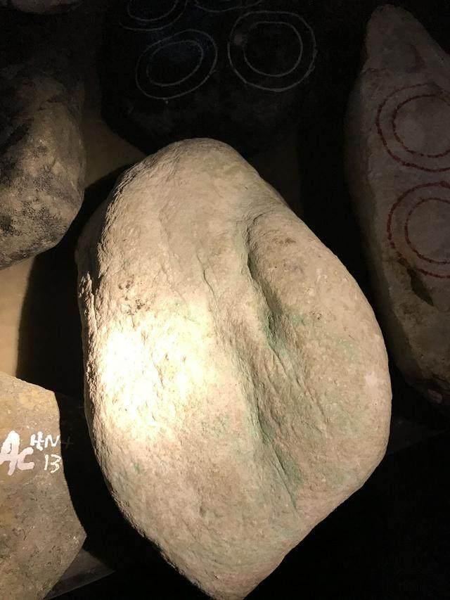 水翻砂水锈皮翡翠原石特征翡翠原石脱沙怎么看-第49张图片-翡翠网 水翻砂水锈皮翡翠原石特征翡翠原石脱沙怎么看-第49张图片-翡翠网