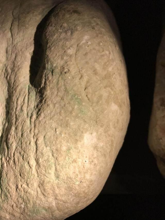 水翻砂水锈皮翡翠原石特征翡翠原石脱沙怎么看-第50张图片-翡翠网 水翻砂水锈皮翡翠原石特征翡翠原石脱沙怎么看-第50张图片-翡翠网