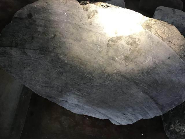 水翻砂水锈皮翡翠原石特征翡翠原石脱沙怎么看-第88张图片-翡翠网 水翻砂水锈皮翡翠原石特征翡翠原石脱沙怎么看-第88张图片-翡翠网