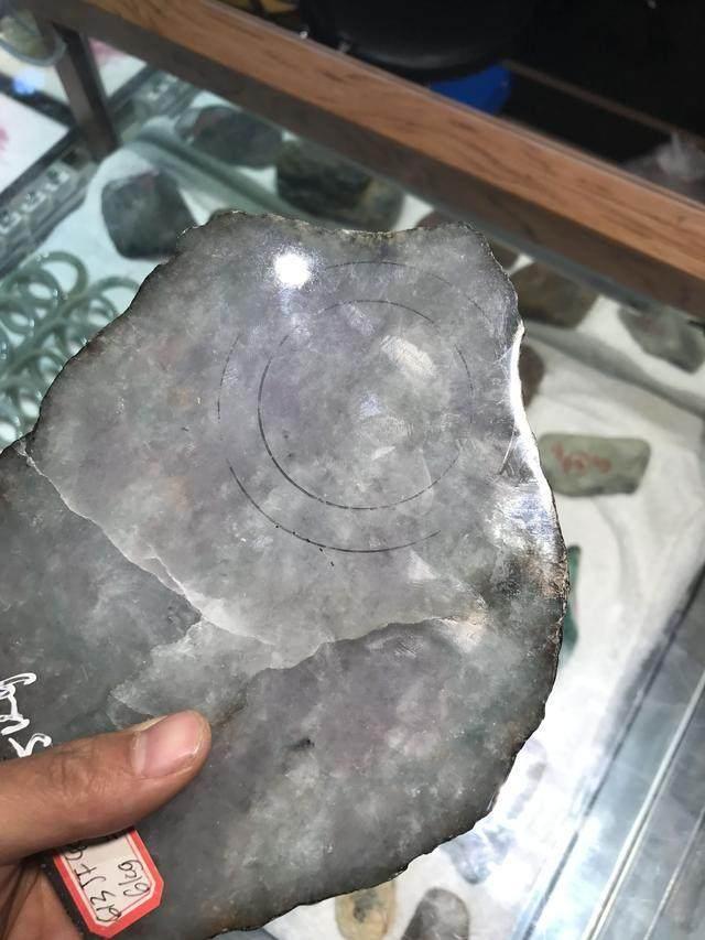 水翻砂水锈皮翡翠原石特征翡翠原石脱沙怎么看-第90张图片-翡翠网 水翻砂水锈皮翡翠原石特征翡翠原石脱沙怎么看-第90张图片-翡翠网