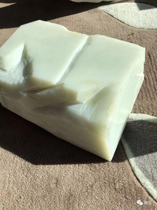 科普玉石知识,切翡翠知识科普-第26张图片-翡翠网 科普玉石知识,切翡翠知识科普-第26张图片-翡翠网