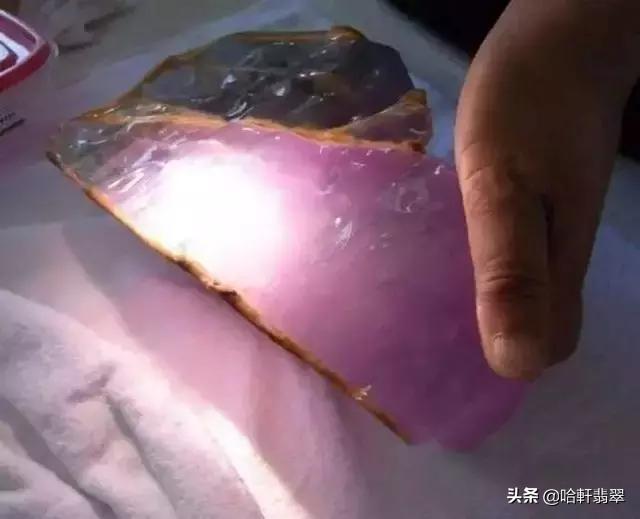 翡翠紫罗兰原石,粉紫色翡翠原石-第7张图片-翡翠网 翡翠紫罗兰原石,粉紫色翡翠原石-第7张图片-翡翠网