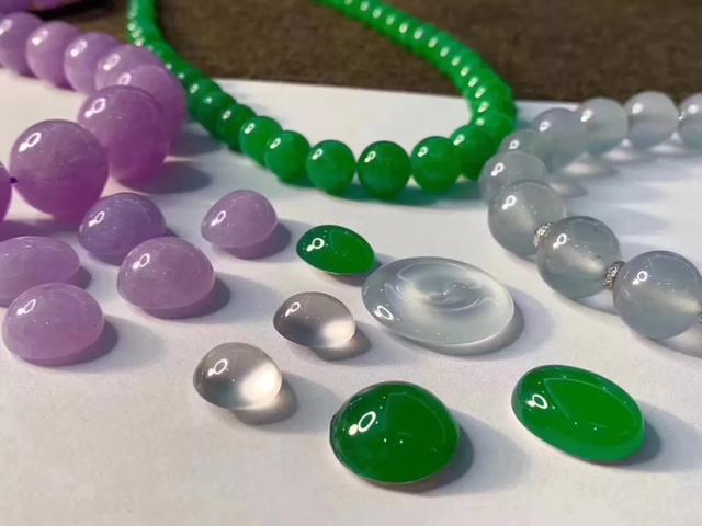 珍珠翡翠鸡血石价格鸡血石价格多少-第9张图片-翡翠网 珍珠翡翠鸡血石价格鸡血石价格多少-第9张图片-翡翠网